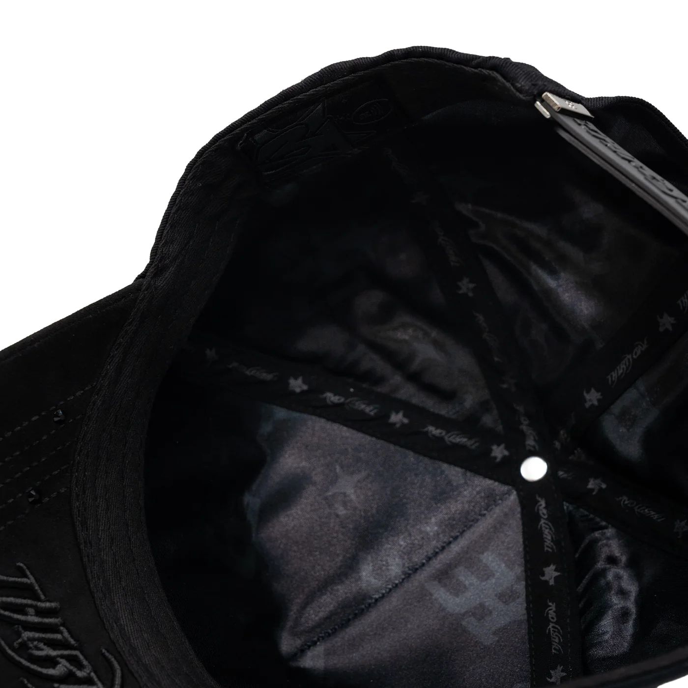 Thirty One x 31 BLACKOUT
